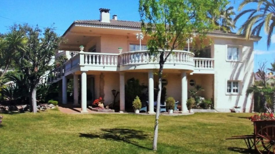 Дом в Куните, Испания, 300 м2 - фото 1