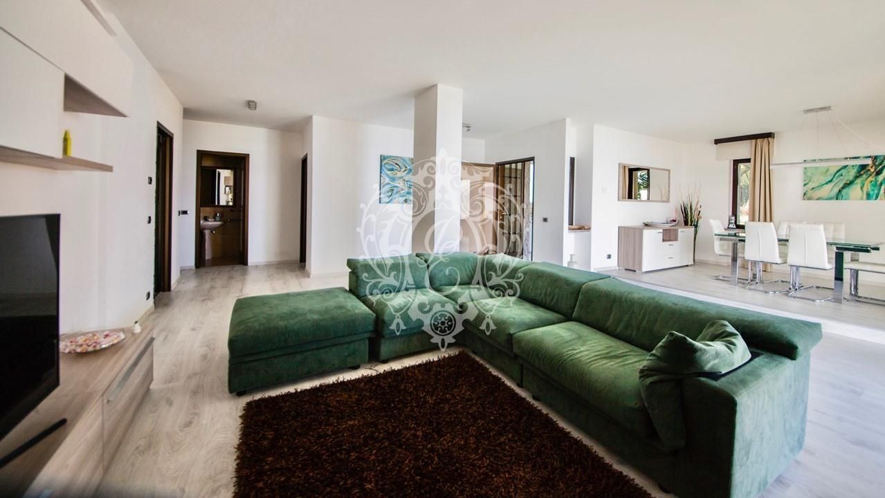 Вилла в Стрезе, Италия, 430 м2 - фото 1