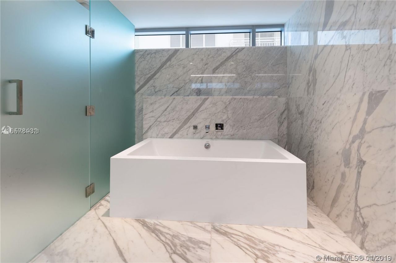 Квартира в Майами, США, 260 м2 - фото 11