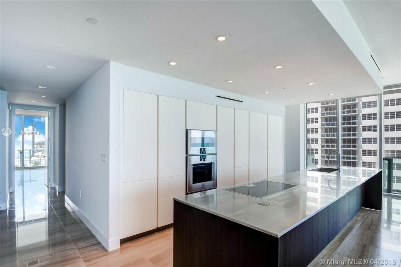 Квартира в Майами, США, 210 м2 - фото 4