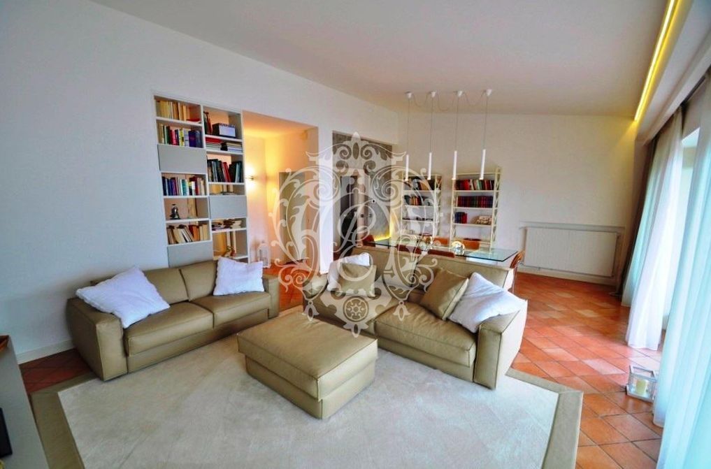 Вилла у озера Гарда, Италия, 250 м2 - фото 4
