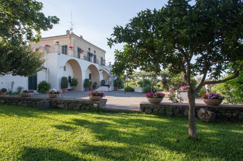Вилла в Катании, Италия, 150 м2 - фото 1