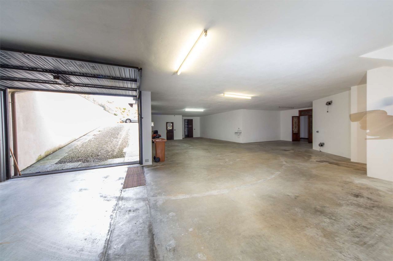 Вилла у озера Комо, Италия, 250 м2 - фото 18