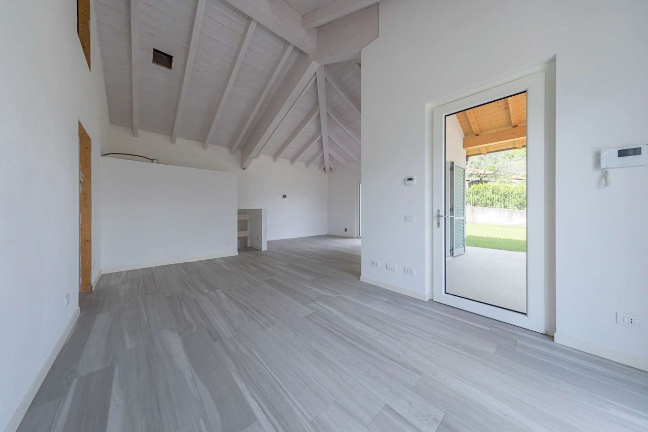 Вилла у озера Комо, Италия, 250 м2 - фото 7
