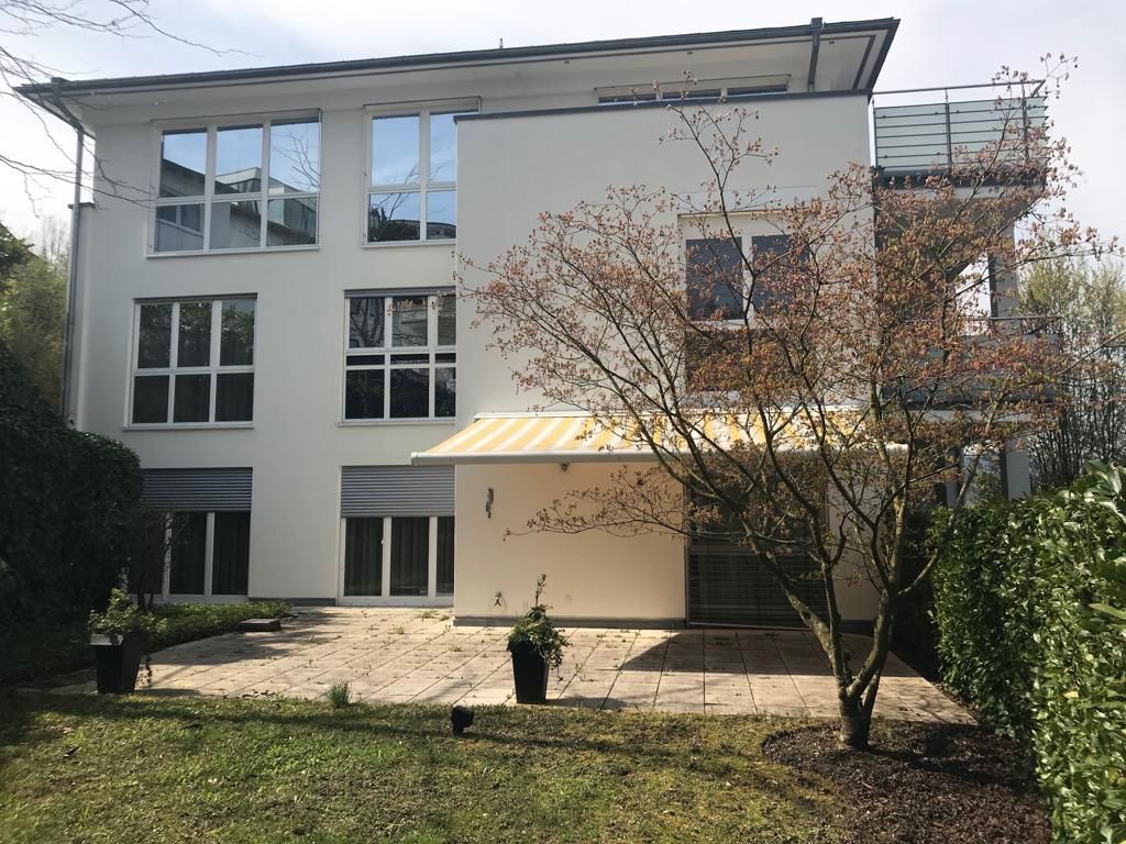 Квартира в Баден-Бадене, Германия, 150 м2 - фото 1
