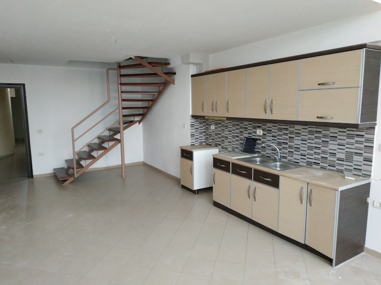 Квартира в Саранде, Албания, 85 м2 - фото 1