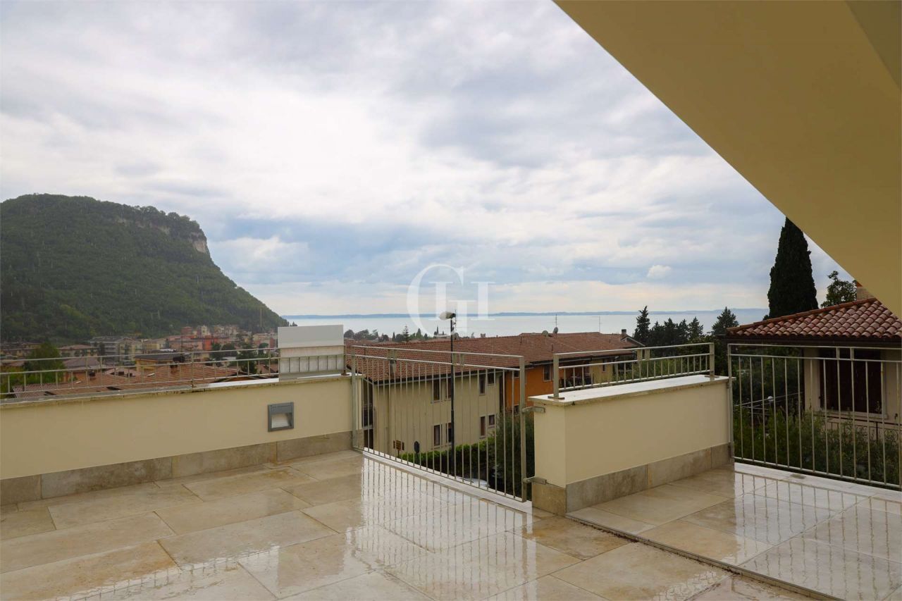 Апартаменты у озера Гарда, Италия, 140 м2 - фото 16