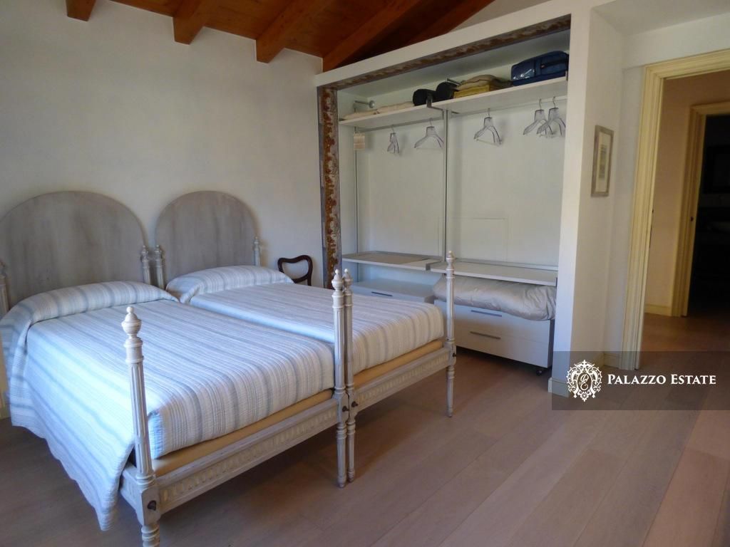 Вилла у озера Комо, Италия, 260 м2 - фото 12