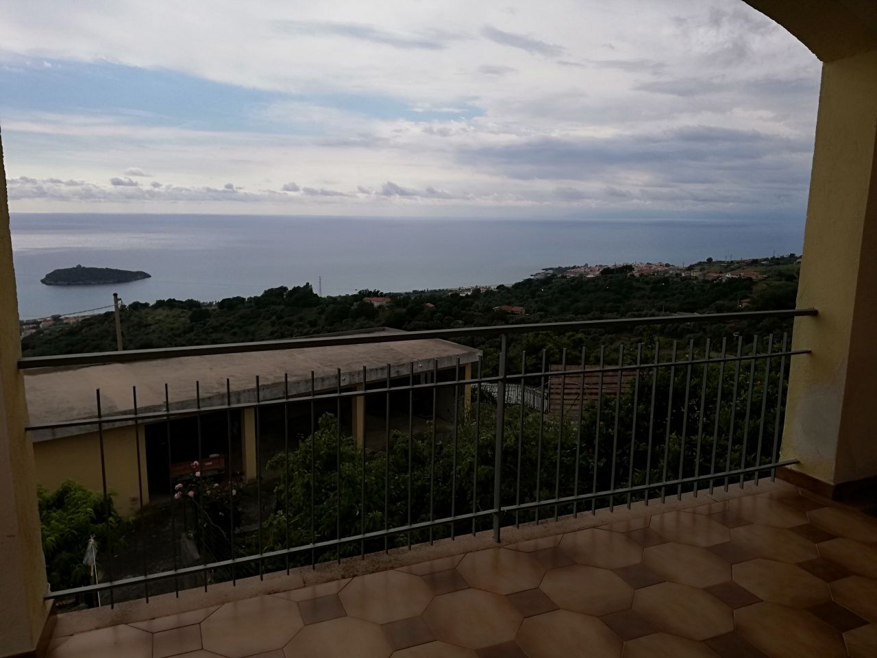 Вилла в Диаманте, Италия, 340 м2 - фото 1