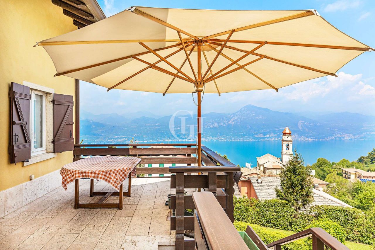 Вилла у озера Гарда, Италия, 380 м2 - фото 2