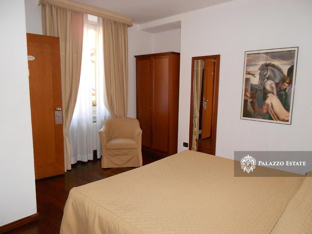 Отель, гостиница у озера Комо, Италия, 470 м2 - фото 7
