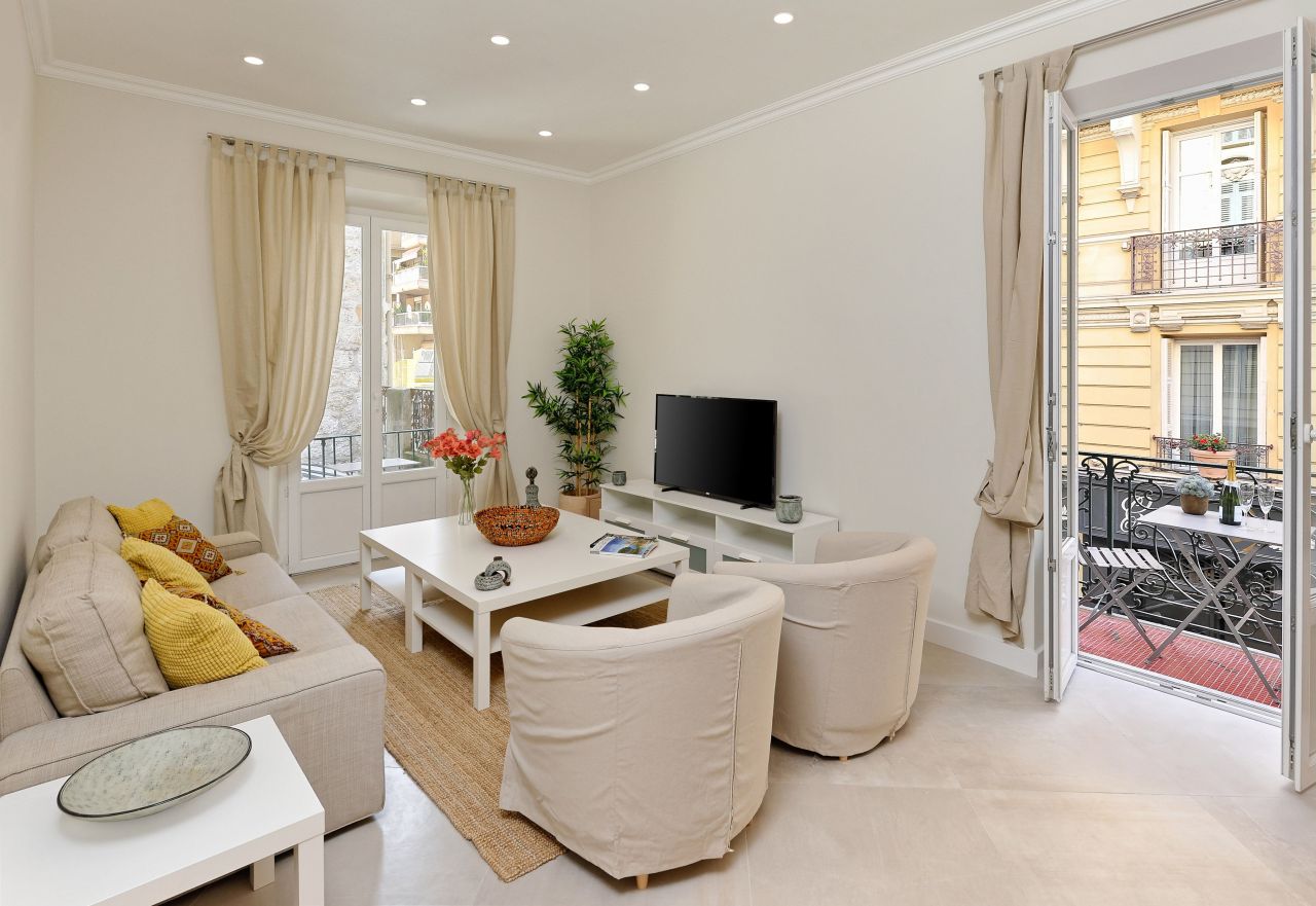 Квартира в Ницце, Франция, 71.6 м2 - фото 1