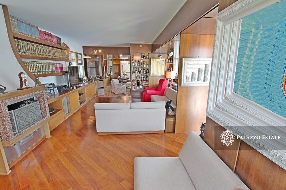 Апартаменты у озера Комо, Италия, 385 м2 - фото 6