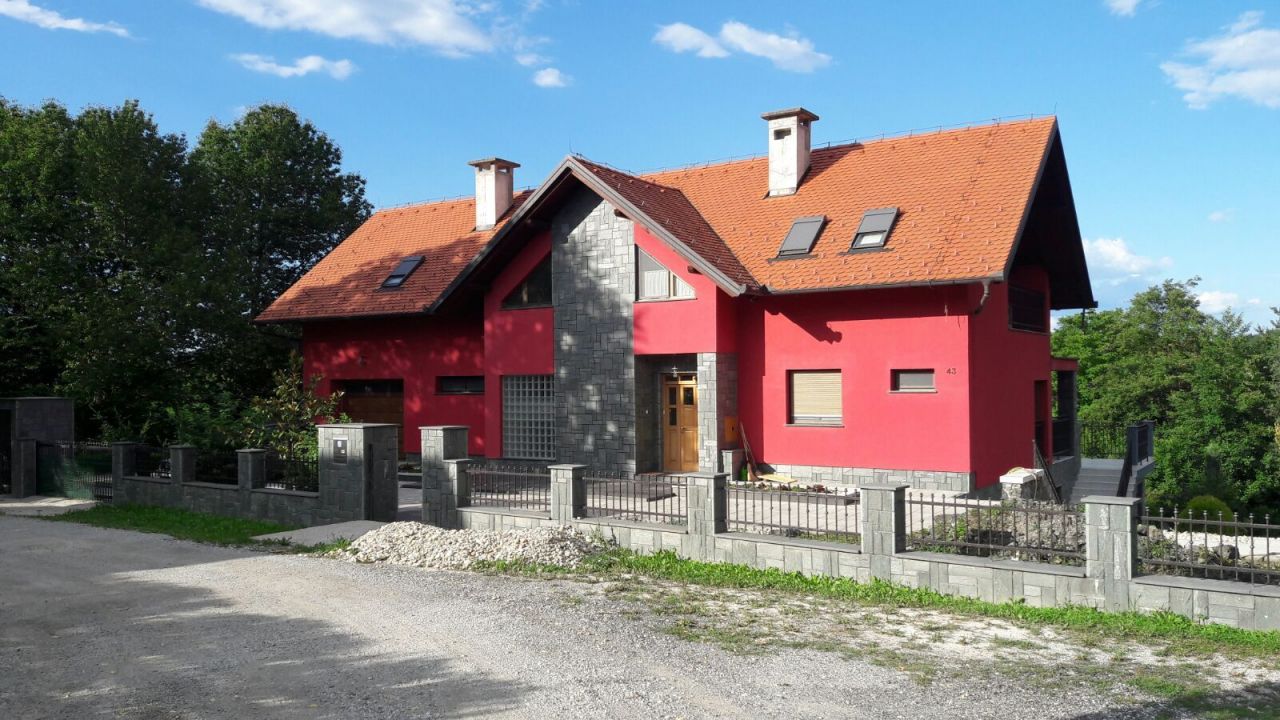 Вилла в Стубичке Топлице, Хорватия, 450 м2 - фото 1