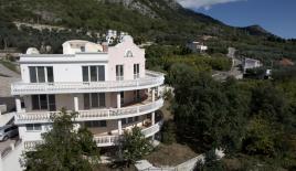 Вилла за 677 000 евро в Баре, Черногория