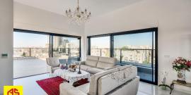 Элитный пентхаус в городе Реховот. Фото