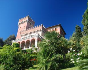 Замок за 9 000 000 евро в Варацце, Италия