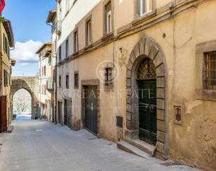 Апартаменты за 495 000 евро в Кортоне, Италия