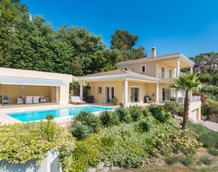 Villa for 1 885 000 euro in Mandelieu la Napoule, France
