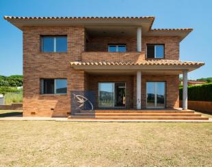 Дом за 800 000 евро в Калонже, Испания