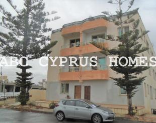 Commercial apartment building for 575 000 euro in Paphos, Cyprus