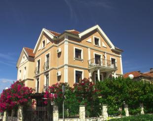 Отель, гостиница за 1 300 000 евро в Тивате, Черногория