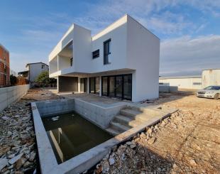 House for 420 000 euro in Fazana, Croatia
