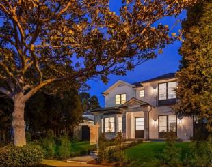 Villa for 7 639 925 euro in Los Angeles, USA