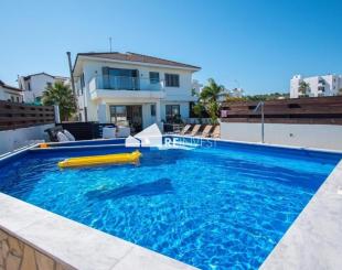 Villa for 590 000 euro in Protaras, Cyprus