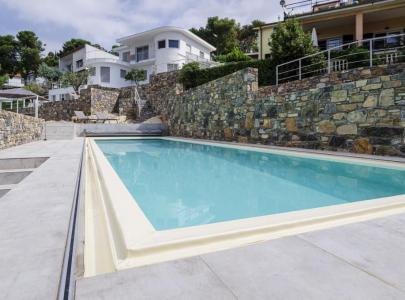 Villa for 2 000 000 euro in Andora, Italy