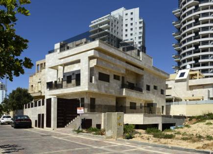 Cottage for 2 385 075 euro in Netanya, Israel