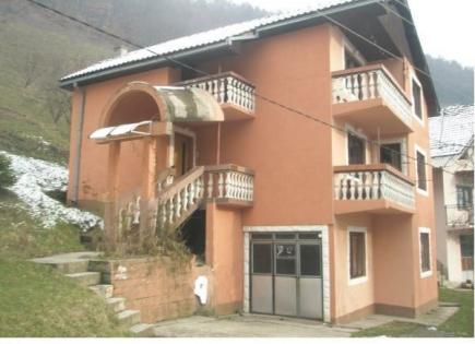 House for 65 000 euro in Bijelo Pole, Montenegro