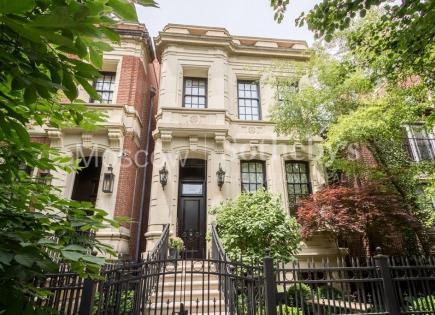 Townhouse for 2 712 572 euro in Chicago, USA
