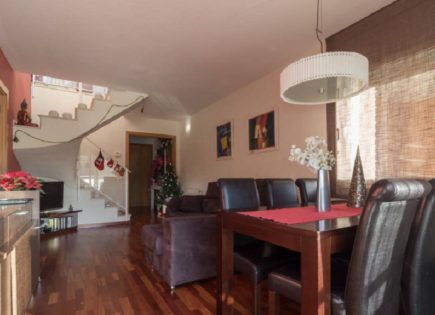 Квартира за 420 000 евро в Кастельдефельсе, Испания