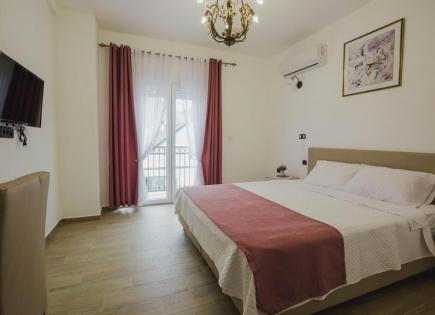 Отель, гостиница за 950 000 евро в Цетине, Черногория