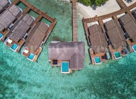 Hotel for 33 391 047 euro on Maldives