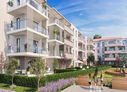 Апартаменты за 346 000 евро в Сен-Рафаэле, Франция
