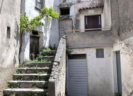 Квартира за 22 000 евро в Торторе, Италия