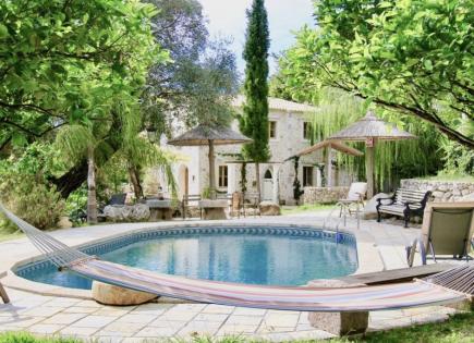 Villa for 1 560 000 euro on Corfu, Greece
