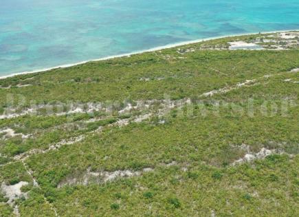 Land for 9 540 299 euro on Turks and Caicos Islands