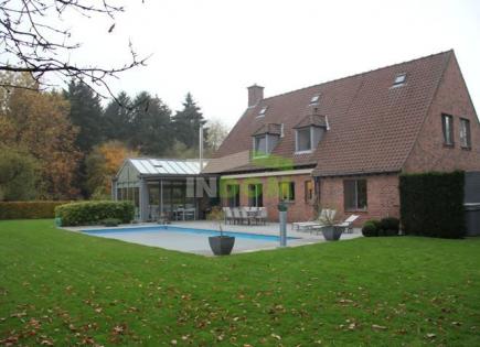 Villa for 1 300 000 euro in Gent, Belgium