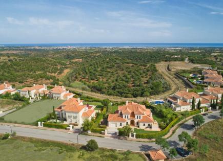 Land for 670 000 euro in Obidos, Portugal