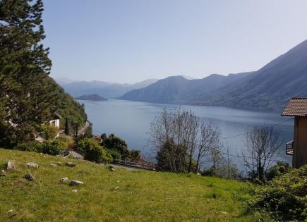 Land for 500 000 euro in Argegno, Italy