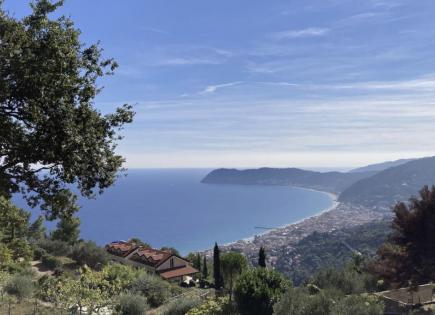 Land for 210 000 euro in Alassio, Italy