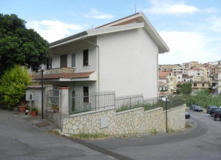 Дом за 199 000 евро в Бельведере-Мариттимо, Италия