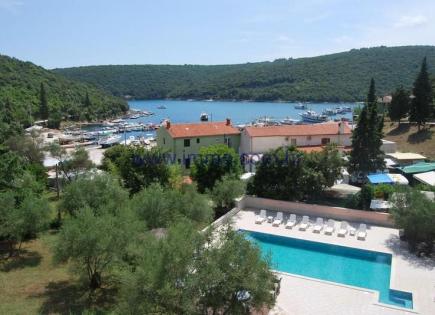 Отель, гостиница за 2 185 000 евро в Марчане, Хорватия