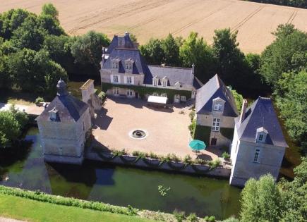 Замок за 3 100 000 евро в Туре, Франция