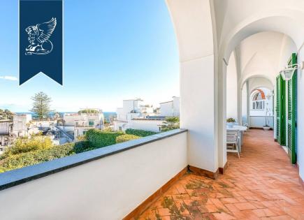 Apartment in Capri, Italy (price on request)