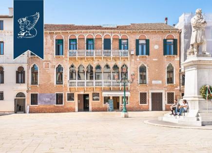 Apartment in Venice, Italy (price on request)