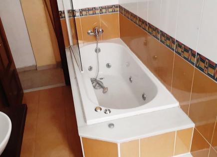 Apartment for 25 000 euro in Oviedo, Spain